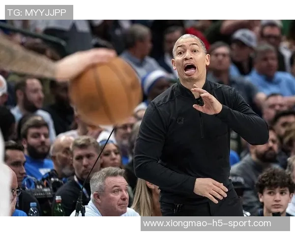 卢指导强调球队状态良好过去的胜利不能让我们放松继续追求进步 卢指导强调球队状态良好过去的胜利不能让我们放松继续追求进步