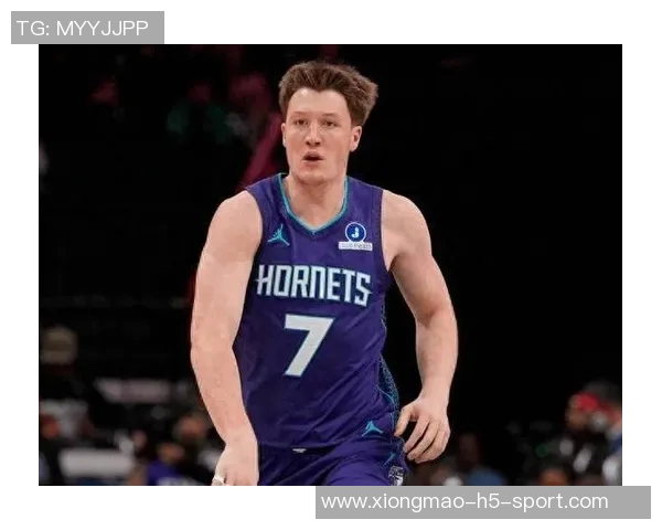 克尼佩尔创下新秀连续命中三分纪录16场比赛表现惊艳引发关注 克尼佩尔创下新秀连续命中三分纪录16场比赛表现惊艳引发关注